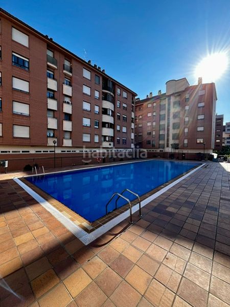 Foto f96bbddc-edb9-452b-8592-e4f8d35f6916. Pis amb calefacció aparcament piscina a La Estrella Logroño