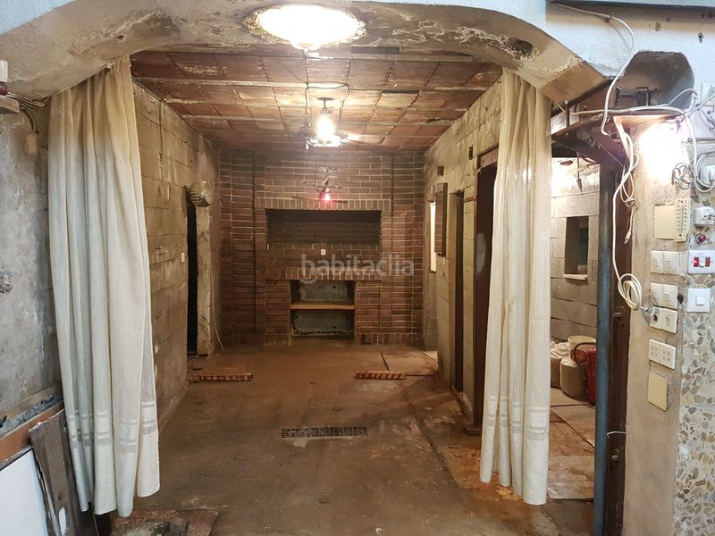 Foto ea4d0d0b-e2de-4a68-a17a-edd30a4ff683. Casa amb xemeneia a Lardero