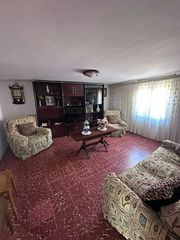Casa a Badarán. Casa en venta en badará, tres plantas, garaje