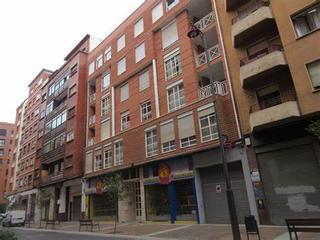 Local Comercial en Calle Oviedo