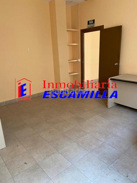 Foto 58e3c2f4-575e-4901-ba10-573379b3291e. Local comercial en calle garcía moreno 21 local en Viator