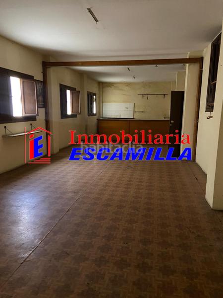 Foto d86e79e6-aa27-4898-9445-47377fb5a74f. Local comercial en calle garcía moreno 21 local en Viator