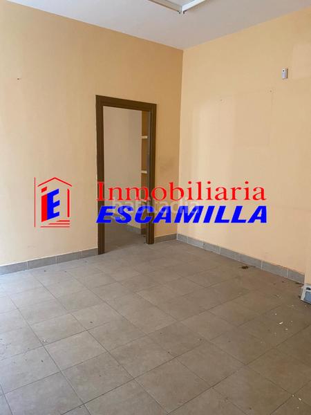 Foto fdb0cde1-fc3d-423c-a45d-309388714c1c. Local comercial en calle garcía moreno 21 local en Viator