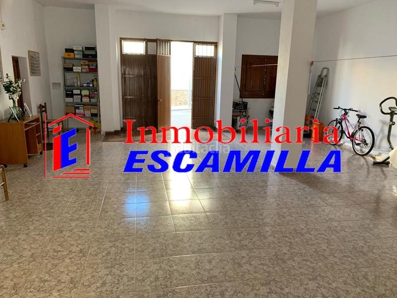 Foto f004acf3-60cd-4d3e-bee9-f40a4a72d1e5. Casa adossada a calle extremadura 17 a Berja