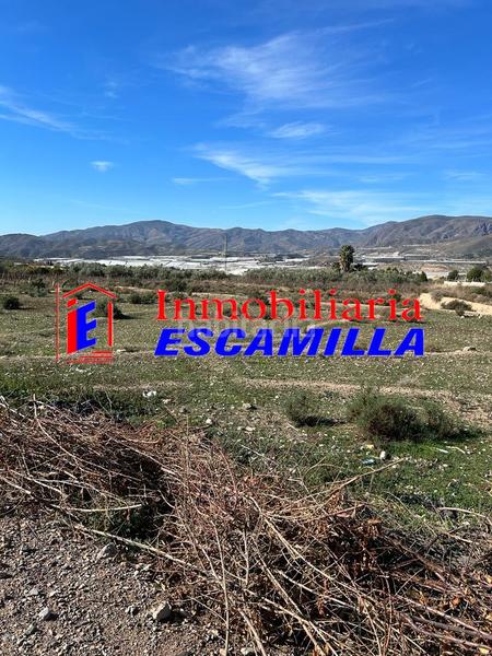 Foto edd85fbc-4a5a-4c9a-809b-2fe365c9ef1a. Propriété dans calle los almeses 30 dans Berja