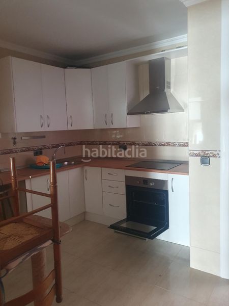 Foto 032585ff-5c67-4671-a228-4aed3e9d53e3. Piso  centrico reformado en Berja