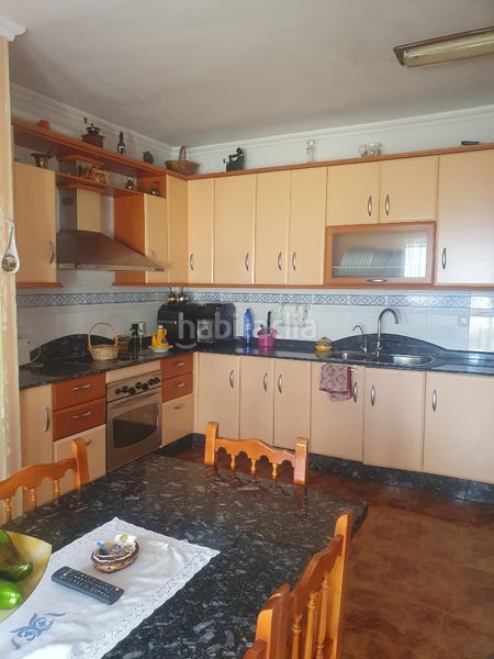 Foto afb71507-eed7-4a9a-8aa3-146569a77666. Casa adossada a Balanegra