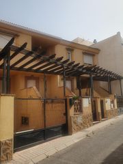 House in Berja. Triplex impecable