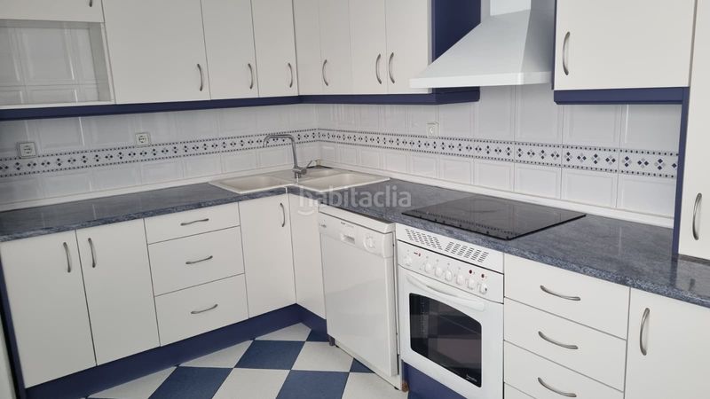 Foto 06bf026d-e86f-46da-8a4c-ffec5a5a58d3. Casa amb calefacció a Centro Puertollano