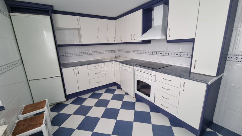 Foto f000339c-669c-454b-bc2a-a4bcd5a83076. Casa amb calefacció a Centro Puertollano