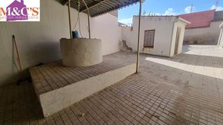 Casa a Las Mercedes - El Carmen. Casa para reformar con patio, entrada cochera y pozo