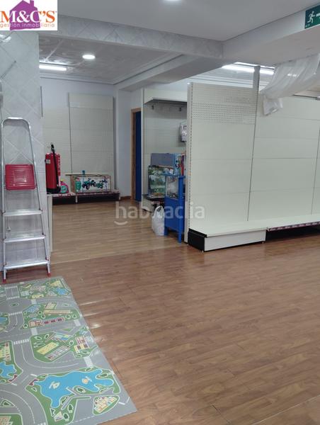 Foto 38b3dd39-92f5-4306-be01-a6ddcc4d81a2. Rent business premise in Centro Puertollano