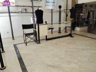 Lloguer Local Comercial a Centro. Venta/alquiler de local céntrico ref. 3881