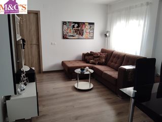 Pis a PAU 2-600. Venta de piso reformado y moderno ref. 3947