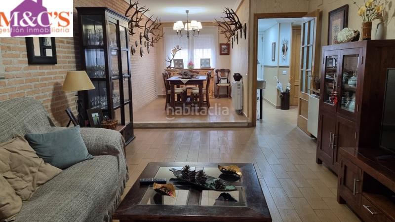 Foto 0a5a11db-55fd-4b54-b0c6-4a45fbb8da05. Reihenhaus mit heizung parking pool in Argamasilla de Calatrava