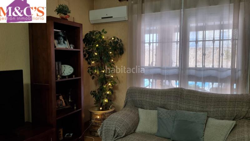 Foto 4942f988-45d7-4cf4-b123-90dcb2c22262. Reihenhaus mit heizung parking pool in Argamasilla de Calatrava