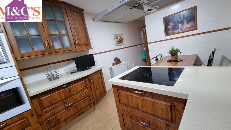 Foto e2e36c4c-5fe8-4751-8e85-bcf771d39b8a. Reihenhaus mit heizung parking pool in Argamasilla de Calatrava