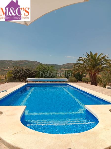 Foto b39a6bd2-cc54-4251-bb7d-5bcb3e6fb382. Chalet avec cheminée parking piscine dans Brazatortas