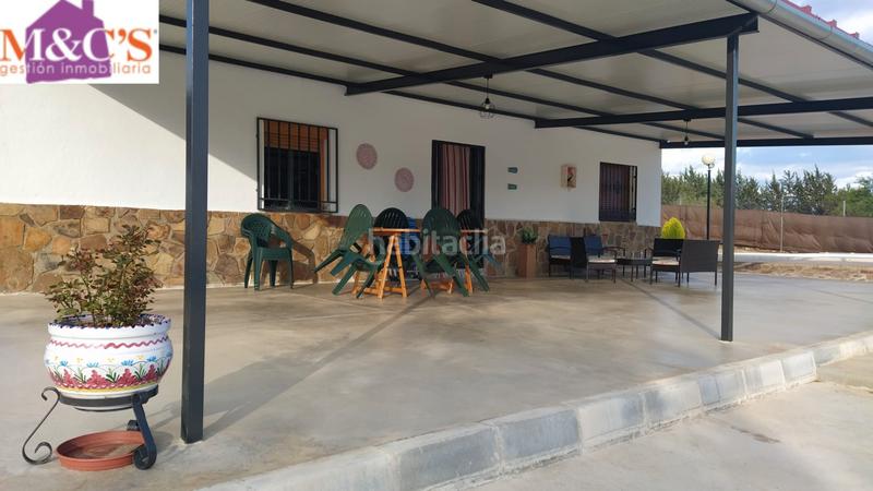 Foto d8b0e750-383f-4806-bd32-f79096f938d5. Chalet avec cheminée parking piscine dans Brazatortas