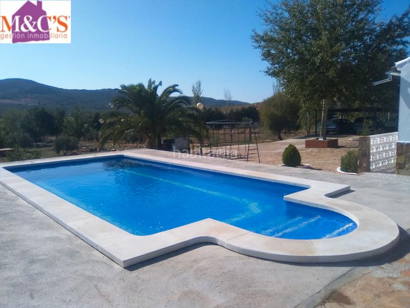 Foto f5a3ea6a-f1c3-4cba-bea8-1dc3fc178ecf. Chalet avec cheminée parking piscine dans Brazatortas