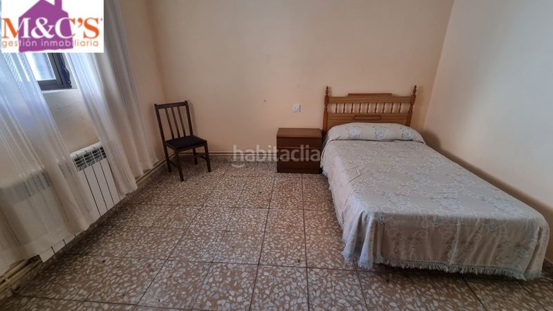Foto 2993dbf0-e9db-41e8-aa13-f7bc5eefca5e. Casa amb calefacció a Carretera de Córdoba - Libertad Puertollano