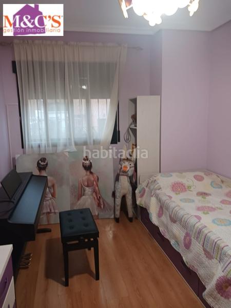 Foto 70547af0-8399-45c3-8392-ae1573656e57. Casa amb calefacció aparcament a El Poblado - Abulagar Puertollano