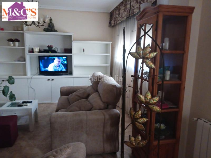 Foto a99c9363-736b-47cb-98d8-09fafbe38aad. Casa amb calefacció aparcament a El Poblado - Abulagar Puertollano