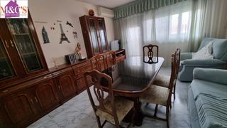 Pis a PAU 2-600. Venta de piso zona 600 ref 3753