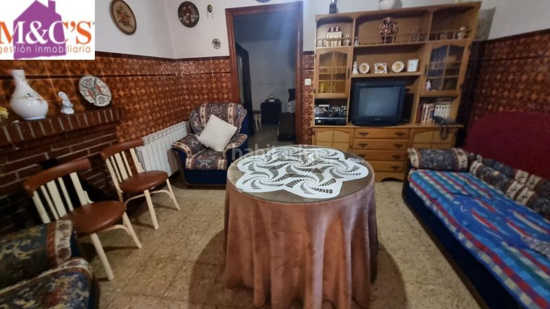 Foto 25b21522-6962-4c5d-ab1c-3c3e7980e4a2. Casa amb calefacció aparcament a Centro Puertollano