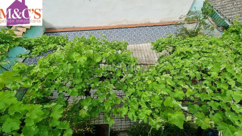 Foto c77ac366-321e-4486-bb34-0f3b90f9295e. Casa amb calefacció aparcament a Centro Puertollano