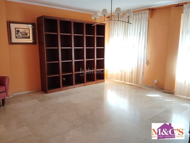 Foto c8d50bb9-b8db-4e56-b54d-227be80fede8. Piso venta de piso céntrico ref. 4062-g en Centro Puertollano