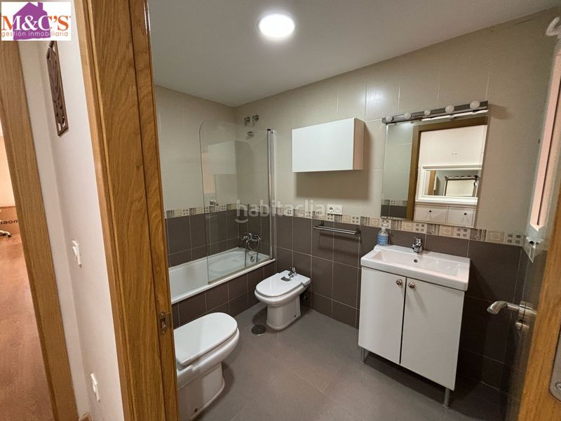 Foto f638f543-1486-43e4-a5c7-b95354967135. Apartament amb calefacció aparcament a PAU 2-600 Puertollano