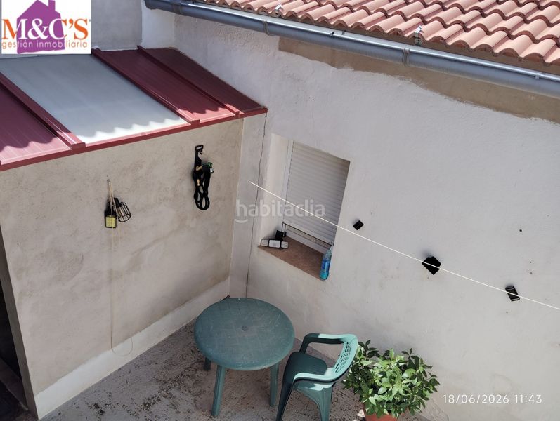 Foto a76480cf-2a3a-426e-acad-05bc62535787. Casa amb aparcament a Centro Puertollano