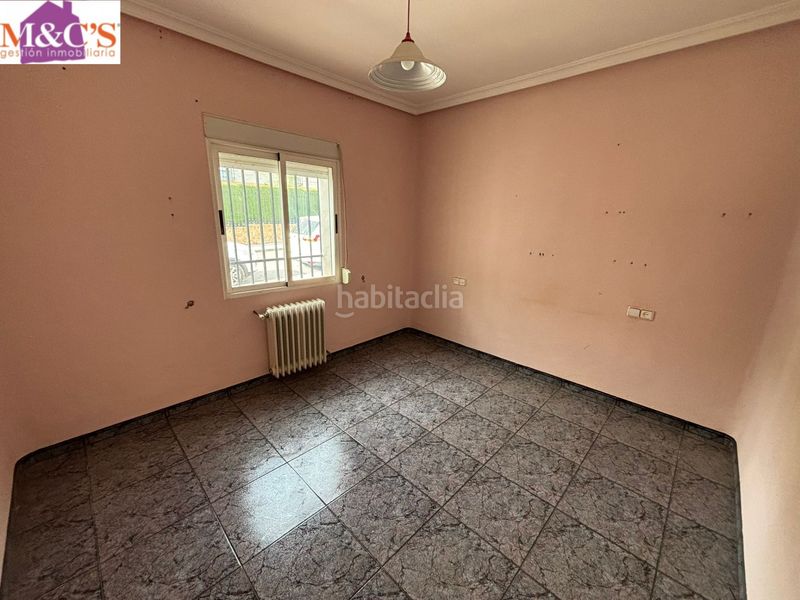 Foto 5c5f5029-9e67-48ea-adcf-75f4efd3769d. Casa a El Poblado - Abulagar Puertollano