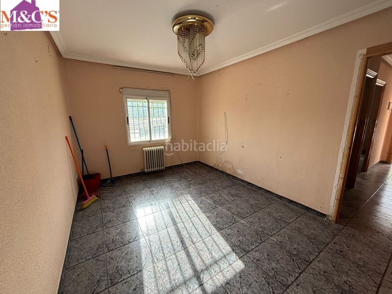 Foto b79543b0-ec58-4a6d-83ac-3b2b7098eb33. Casa a El Poblado - Abulagar Puertollano
