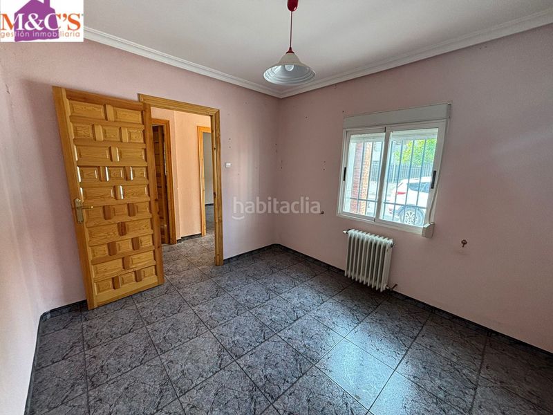 Foto c1375e2d-1d5a-4c92-b272-aa0d9627291b. Casa a El Poblado - Abulagar Puertollano
