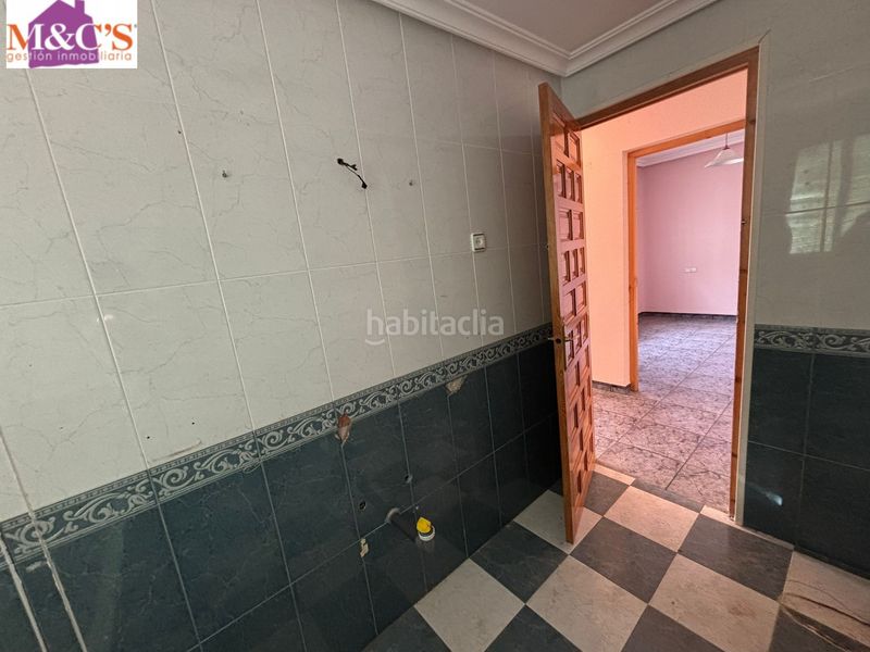 Foto f52656de-1eba-4113-821f-94ba94b0e1aa. Casa a El Poblado - Abulagar Puertollano