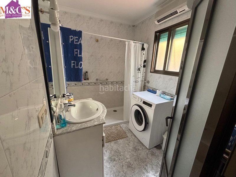 Foto e0d13833-39db-48f6-b2e3-b2bfb7743fff. Casa amb xemeneia a Calzada de Calatrava