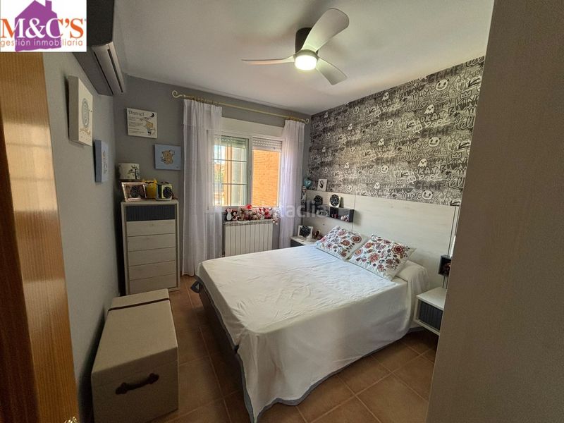 Foto 426fb476-fd24-4d9d-ad46-a758e4fa3530. Casa amb xemeneia calefacció aparcament piscina a Puertollano