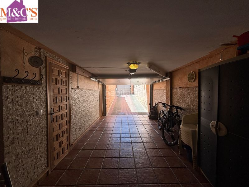 Foto 4b0005fa-f426-44ce-8be9-5fb03cc844b8. Casa amb xemeneia calefacció aparcament piscina a Puertollano