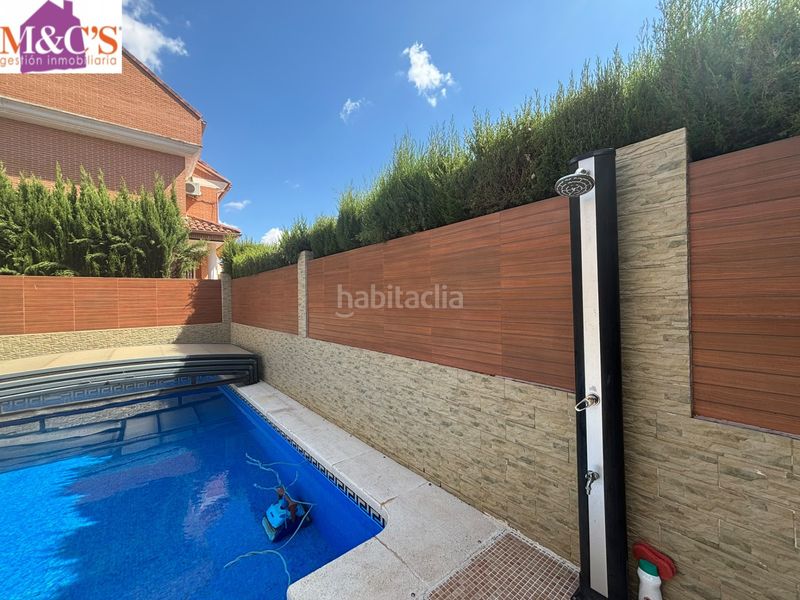 Foto 7fcf54ce-5fc3-4363-862b-6d40c52b661b. Casa amb xemeneia calefacció aparcament piscina a Puertollano