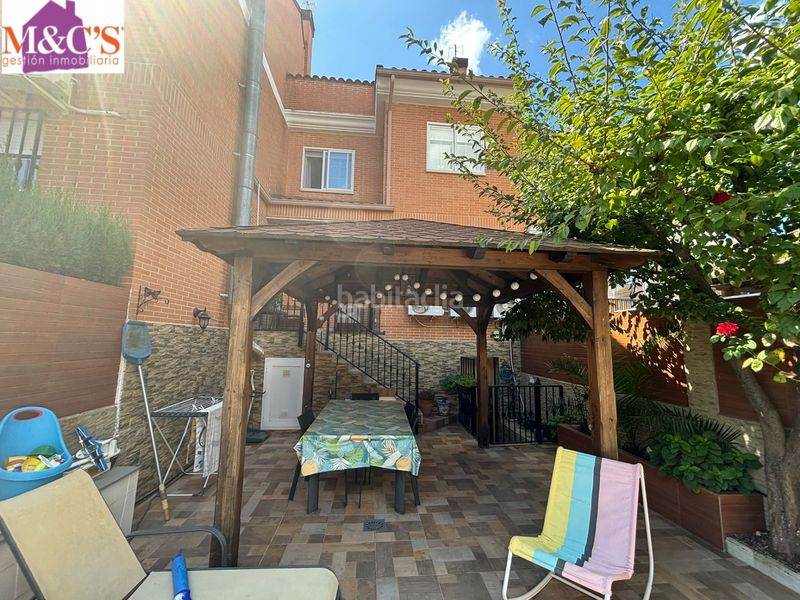 Foto a1b56a04-58d0-4778-8790-90f2cbef328c. Casa amb xemeneia calefacció aparcament piscina a Puertollano