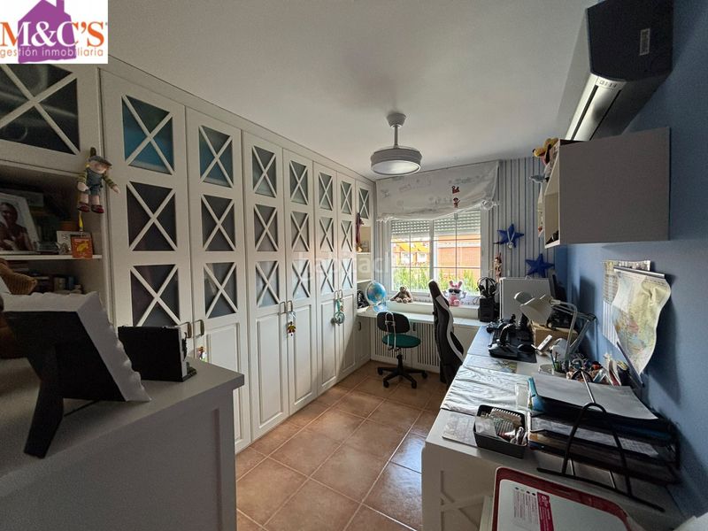 Foto d83f916a-76a5-48e9-b423-967039dff056. Casa amb xemeneia calefacció aparcament piscina a Puertollano