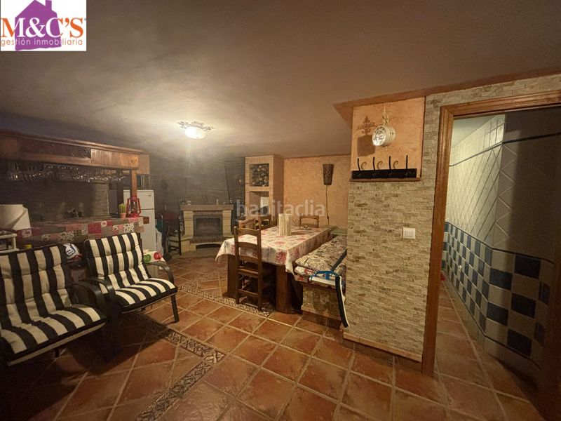 Foto eab26bd0-558f-4ec1-9641-ee5841809ea1. Casa amb xemeneia calefacció aparcament piscina a Puertollano