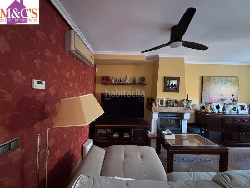 Foto 23779b02-e351-4202-a1bd-67a9234a2b1d. Casa amb xemeneia calefacció aparcament piscina a Puertollano