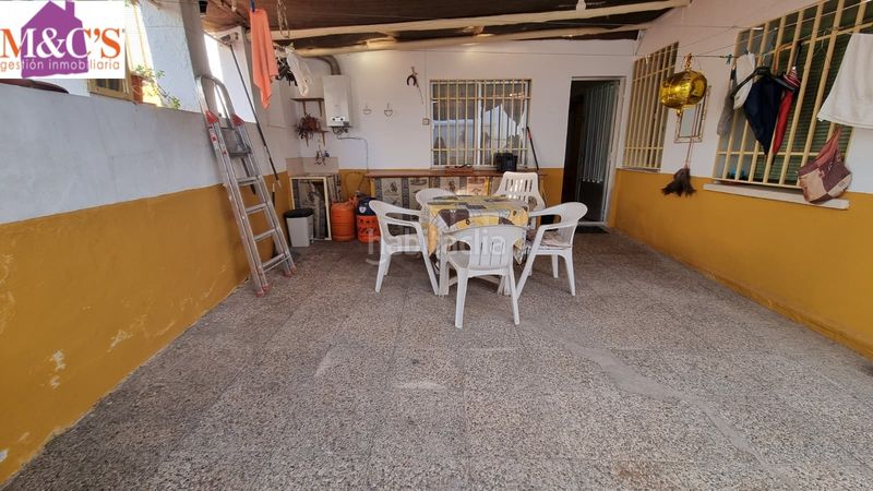 Foto 74d6db50-10aa-4857-9c29-39eb7a2a60e8. Casa a El Poblado - Abulagar Puertollano