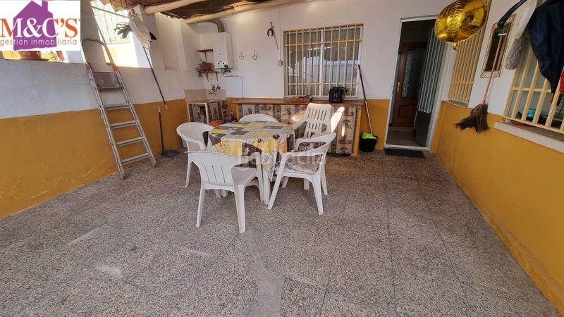 Foto f3c8848b-bf6d-446d-aa45-a55ec2edd946. Casa a El Poblado - Abulagar Puertollano