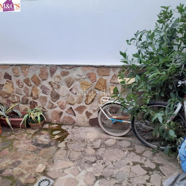 Foto 2c48c800-5a04-408b-ba32-a0c30aca36df. Casa adossada amb calefacció a Mestanza