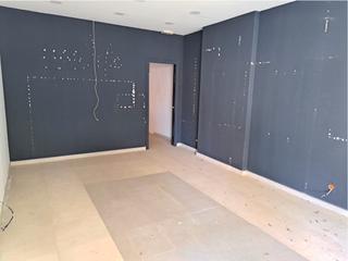 Rent Business premise  N/a. Oportunidad única de local comercial en 3 plantas