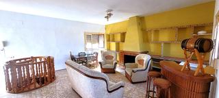 Reihenhaus in Roquetas pueblo. “espectacular tríplex con terraza, barbacoa y buhardilla con chi